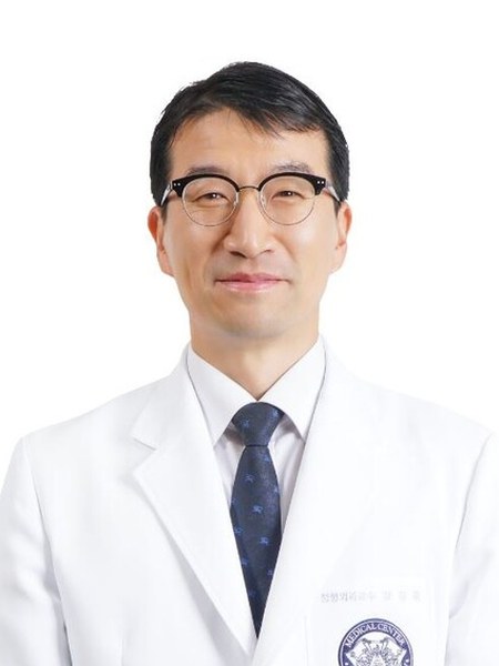 Chair Kyung-Chung Kang